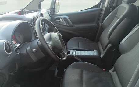 Peugeot Partner II рестайлинг 2, 2011 год, 750 000 рублей, 31 фотография