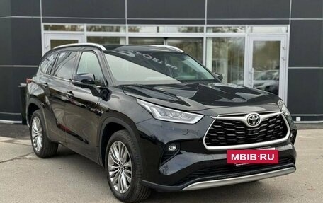 Toyota Highlander, 2024 год, 7 490 000 рублей, 3 фотография