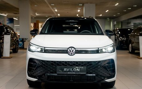 Volkswagen Tiguan, 2025 год, 5 599 000 рублей, 2 фотография