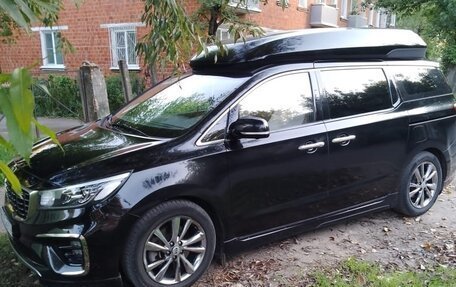 KIA Carnival III, 2019 год, 3 000 000 рублей, 3 фотография