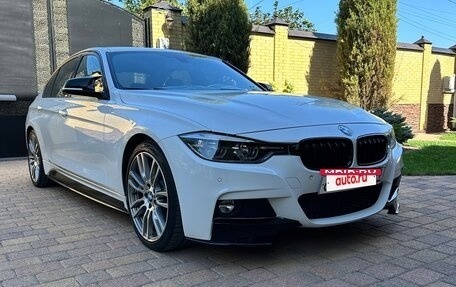 BMW 3 серия, 2018 год, 3 100 000 рублей, 10 фотография