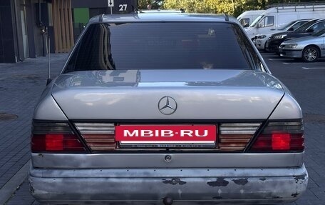 Mercedes-Benz W124, 1988 год, 230 000 рублей, 2 фотография