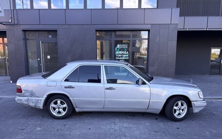 Mercedes-Benz W124, 1988 год, 230 000 рублей, 5 фотография