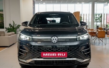 Volkswagen Tiguan, 2025 год, 5 599 000 рублей, 2 фотография