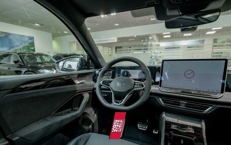 Volkswagen Tiguan, 2025 год, 5 599 000 рублей, 20 фотография