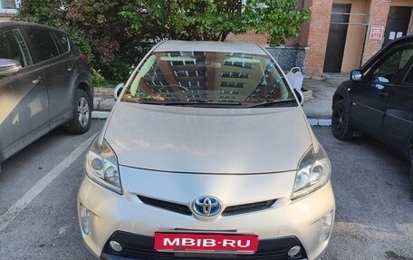 Toyota Prius, 2012 год, 1 100 000 рублей, 1 фотография