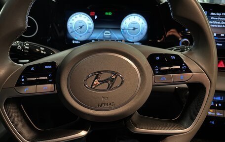 Hyundai Elantra, 2021 год, 1 950 000 рублей, 19 фотография