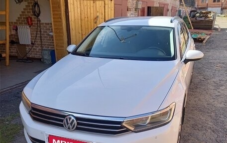 Volkswagen Passat B8 рестайлинг, 2017 год, 2 100 000 рублей, 1 фотография