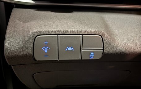 Hyundai Elantra, 2021 год, 1 950 000 рублей, 21 фотография