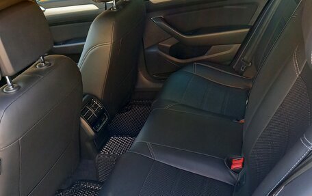 Volkswagen Passat B8 рестайлинг, 2017 год, 2 100 000 рублей, 12 фотография