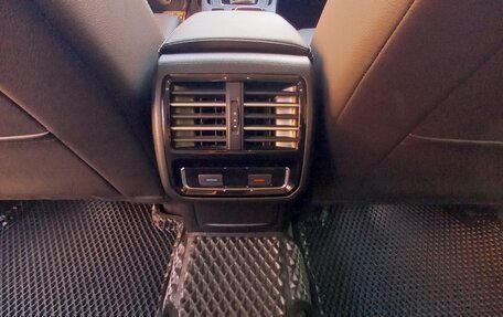 Volkswagen Passat B8 рестайлинг, 2017 год, 2 100 000 рублей, 20 фотография