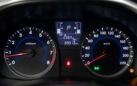 Hyundai Solaris II рестайлинг, 2015 год, 971 000 рублей, 24 фотография