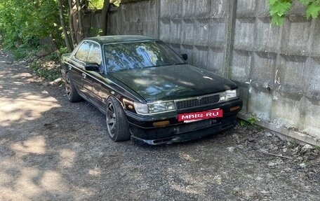 Nissan Laurel VIII, 1990 год, 470 000 рублей, 3 фотография