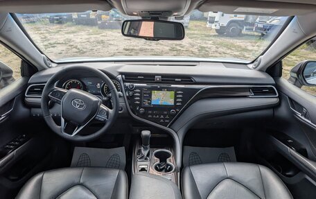 Toyota Camry, 2020 год, 2 740 000 рублей, 4 фотография
