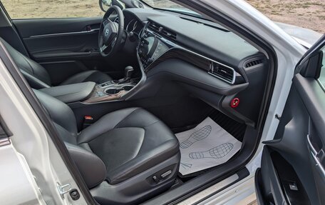 Toyota Camry, 2020 год, 2 740 000 рублей, 12 фотография