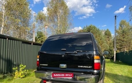 Chevrolet Tahoe II, 2005 год, 1 800 000 рублей, 2 фотография