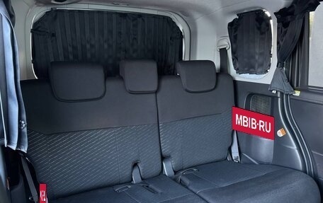 Toyota Roomy I, 2018 год, 1 299 000 рублей, 15 фотография