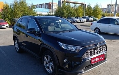 Toyota RAV4, 2021 год, 3 000 000 рублей, 1 фотография