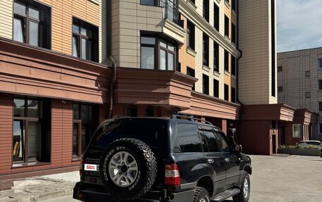 Toyota Land Cruiser 100 рестайлинг 2, 2005 год, 2 600 000 рублей, 4 фотография