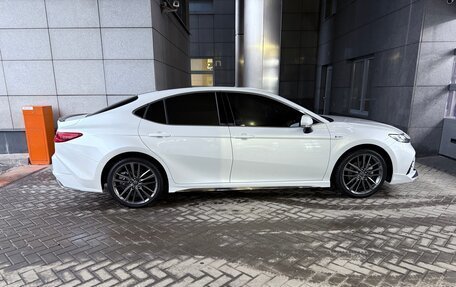 Toyota Camry, 2024 год, 5 300 000 рублей, 7 фотография