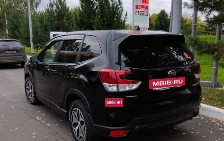 Subaru Forester, 2019 год, 2 850 000 рублей, 3 фотография