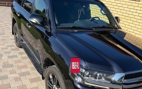 Toyota Land Cruiser 200, 2019 год, 9 350 000 рублей, 3 фотография
