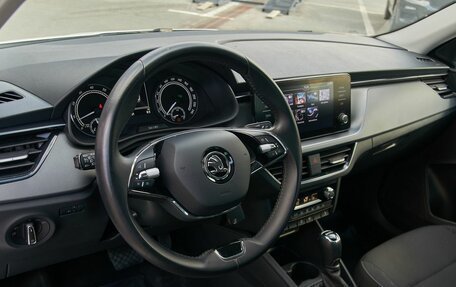 Skoda Rapid II, 2021 год, 1 798 000 рублей, 10 фотография