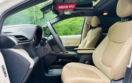 Toyota Sienna, 2021 год, 5 100 000 рублей, 9 фотография