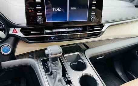 Toyota Sienna, 2021 год, 5 100 000 рублей, 22 фотография