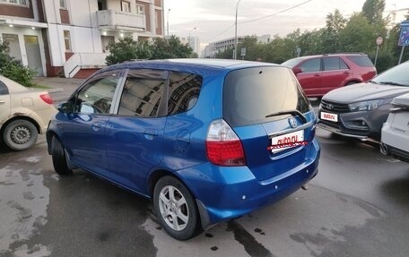 Honda Jazz I рестайлинг, 2006 год, 700 000 рублей, 2 фотография