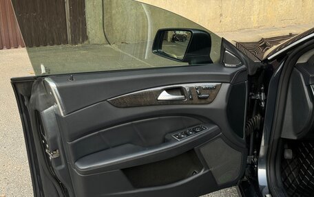 Mercedes-Benz CLS, 2012 год, 2 150 000 рублей, 15 фотография