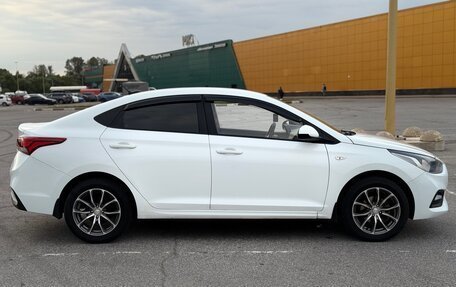 Hyundai Solaris II рестайлинг, 2019 год, 990 000 рублей, 4 фотография