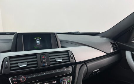 BMW 3 серия, 2018 год, 2 500 000 рублей, 18 фотография