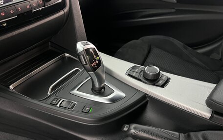 BMW 3 серия, 2018 год, 2 500 000 рублей, 17 фотография