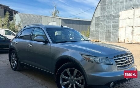 Infiniti FX I, 2004 год, 780 000 рублей, 3 фотография