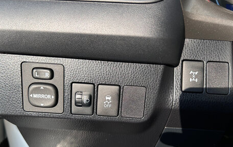 Toyota RAV4, 2013 год, 1 840 000 рублей, 19 фотография