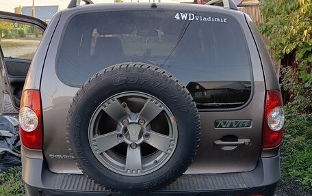 Chevrolet Niva I рестайлинг, 2017 год, 750 000 рублей, 4 фотография