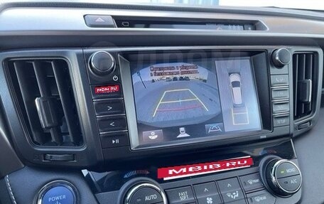 Toyota RAV4, 2018 год, 2 650 000 рублей, 9 фотография