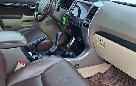 Toyota Land Cruiser Prado 120 рестайлинг, 2008 год, 2 500 000 рублей, 19 фотография
