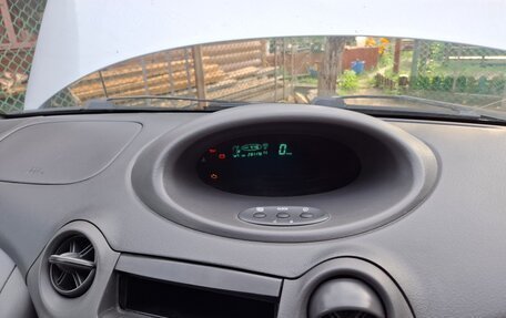Toyota Vitz, 2010 год, 360 000 рублей, 7 фотография