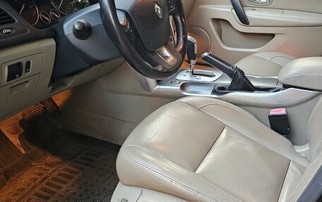 Renault Latitude I, 2010 год, 650 000 рублей, 2 фотография