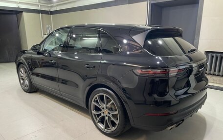 Porsche Cayenne III, 2019 год, 7 800 000 рублей, 2 фотография