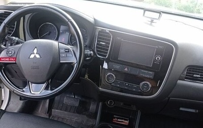 Mitsubishi Outlander III рестайлинг 3, 2016 год, 1 400 000 рублей, 1 фотография