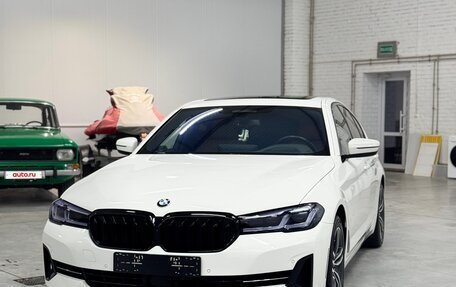 BMW 5 серия, 2020 год, 5 600 000 рублей, 3 фотография