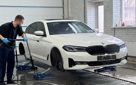 BMW 5 серия, 2020 год, 5 600 000 рублей, 5 фотография