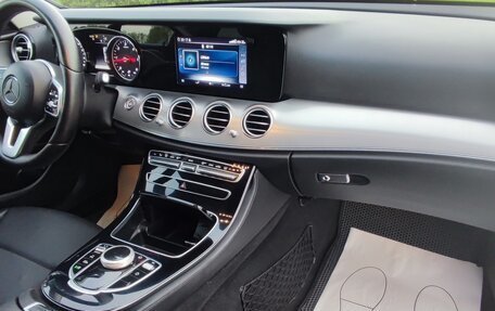 Mercedes-Benz E-Класс, 2019 год, 1 699 000 рублей, 10 фотография