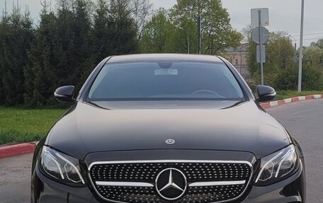 Mercedes-Benz E-Класс, 2019 год, 1 699 000 рублей, 3 фотография