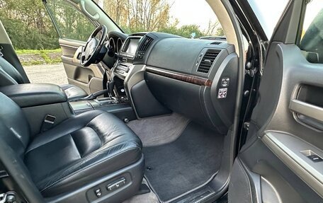 Toyota Land Cruiser 200, 2011 год, 3 850 000 рублей, 5 фотография
