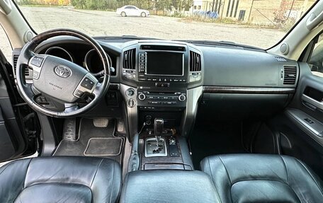 Toyota Land Cruiser 200, 2011 год, 3 850 000 рублей, 7 фотография