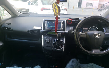 Toyota Wish II, 2010 год, 1 235 000 рублей, 2 фотография